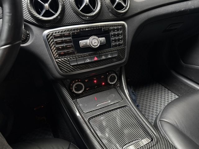 M-BENZ賓士 GLA180  第12張相片