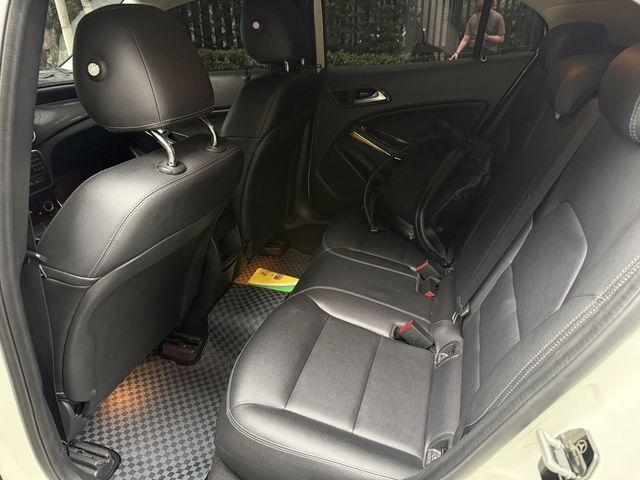 M-BENZ賓士 GLA180  第13張相片