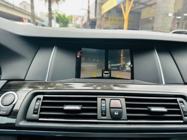 BMW寶馬 520I  第6張相片