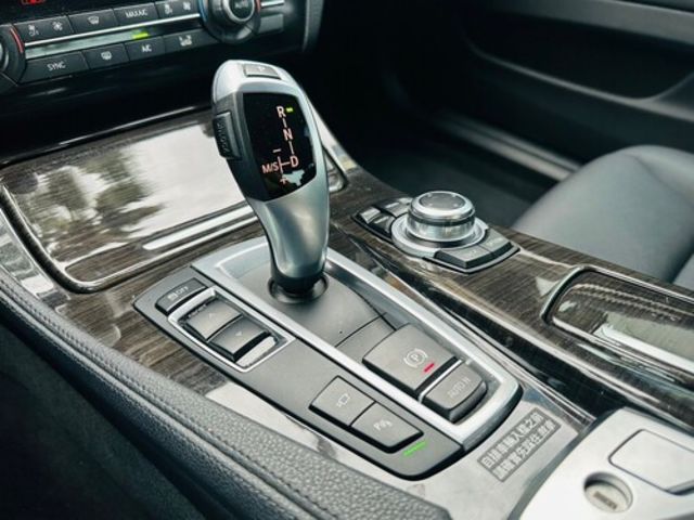 BMW寶馬 520I  第8張相片