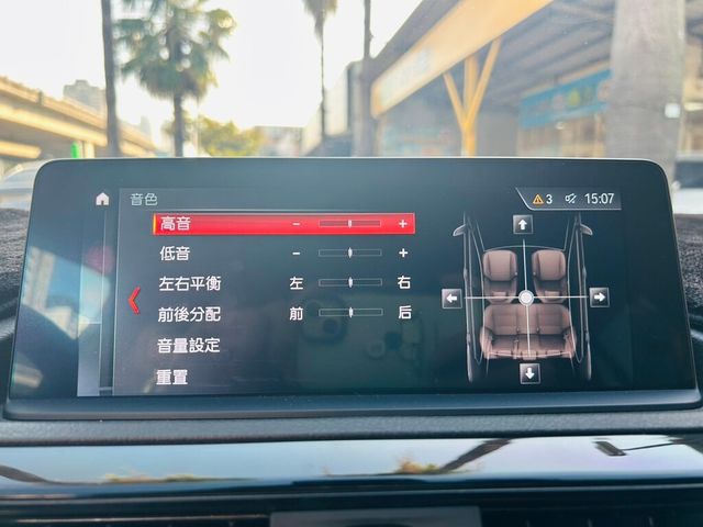 BMW寶馬 118I  第7張相片