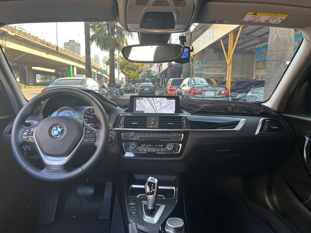 BMW寶馬 118I  第14張相片