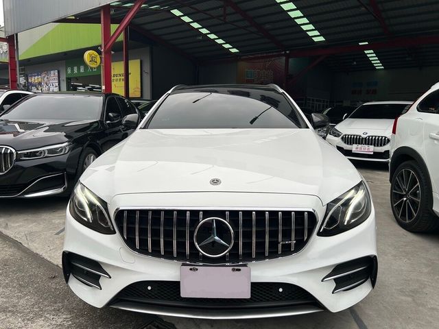 M-BENZ賓士 E200  第2張相片