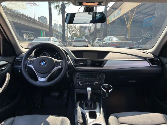 BMW寶馬 X1  第7張相片