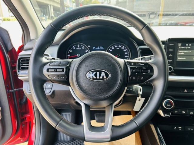KIA起亞 STONIC  第4張相片