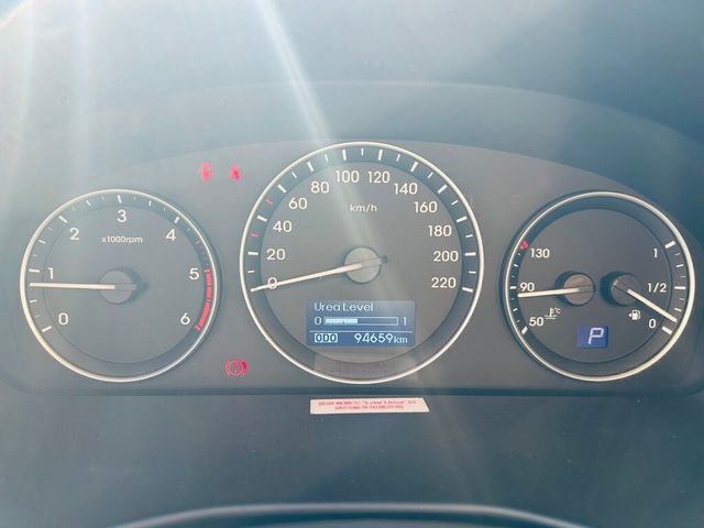 HYUNDAI現代 STAREX  第5張相片