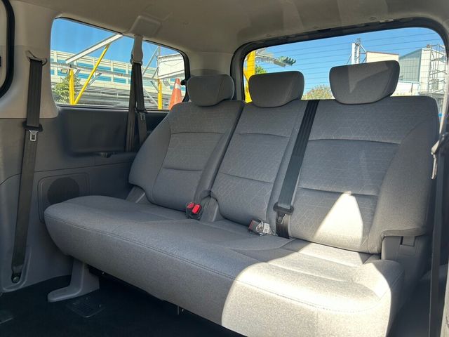 HYUNDAI現代 STAREX  第13張相片