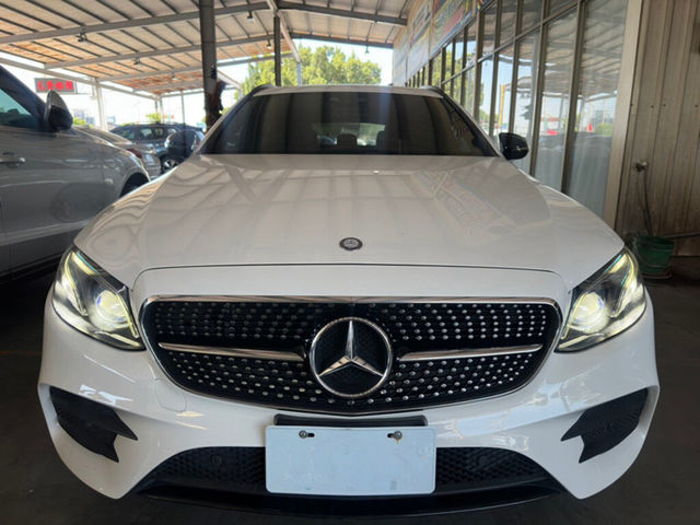 M-BENZ賓士 E220D  第2張相片