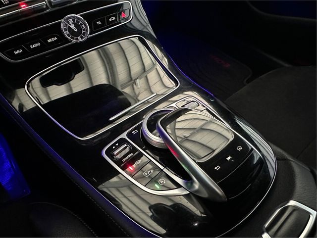 M-BENZ賓士 E220D  第10張相片