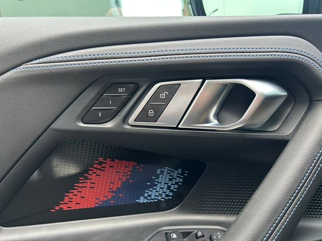 BMW寶馬 M240I  第14張相片