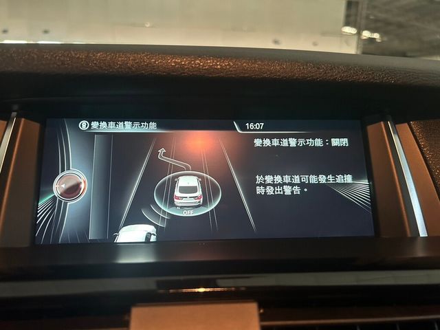 BMW寶馬 X4 XDRIVE35I  第5張相片