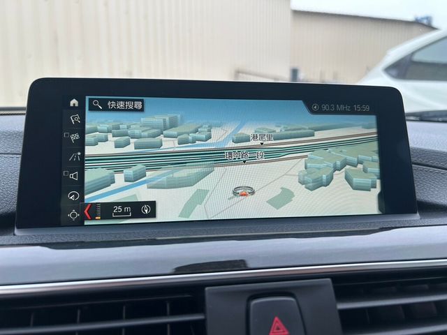 BMW寶馬 330I  第7張相片