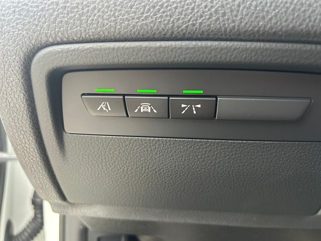 BMW寶馬 330I  第10張相片