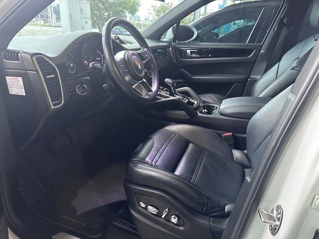 PORSCHE保時捷 CAYENNE  第4張相片