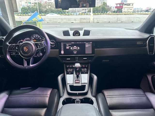PORSCHE保時捷 CAYENNE  第13張相片