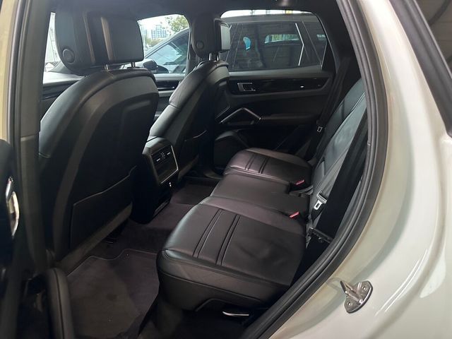 PORSCHE保時捷 CAYENNE  第14張相片