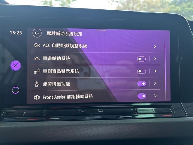 VOLKSWAGEN福斯 GOLF  第19張相片