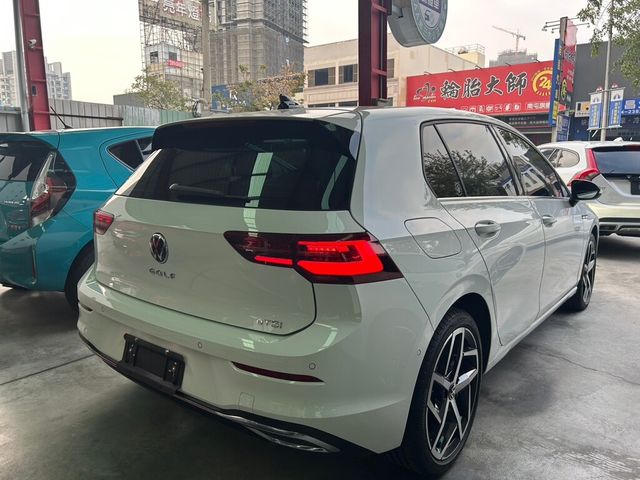 VOLKSWAGEN福斯 GOLF  第37張相片