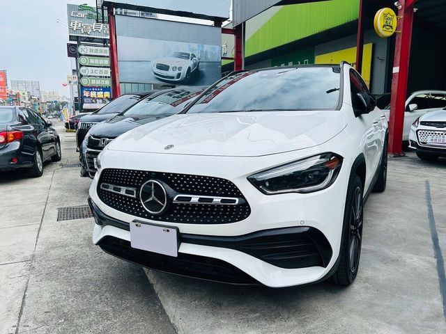 M-BENZ賓士 GLA250  第1張相片