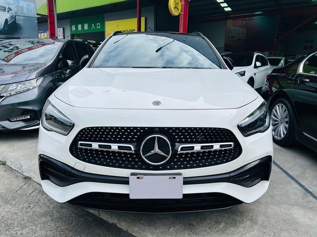 M-BENZ賓士 GLA250  第2張相片