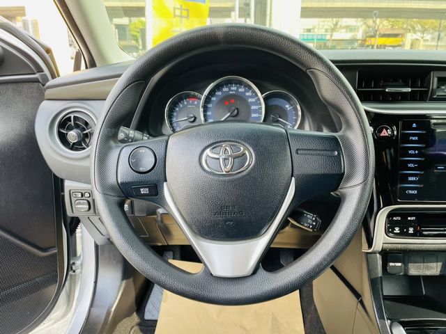 TOYOTA豐田 ALTIS  第3張相片