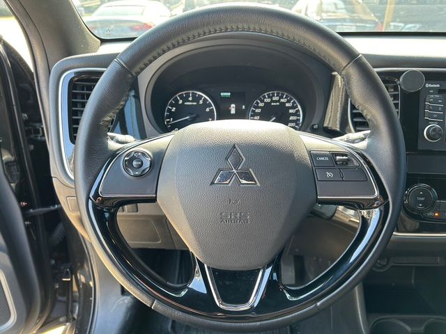 MITSUBISHI三菱 OUTLANDER  第4張相片