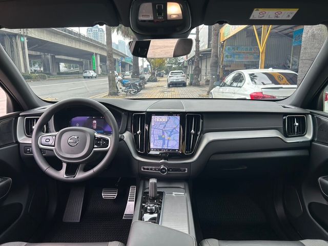 VOLVO富豪 XC60  第12張相片