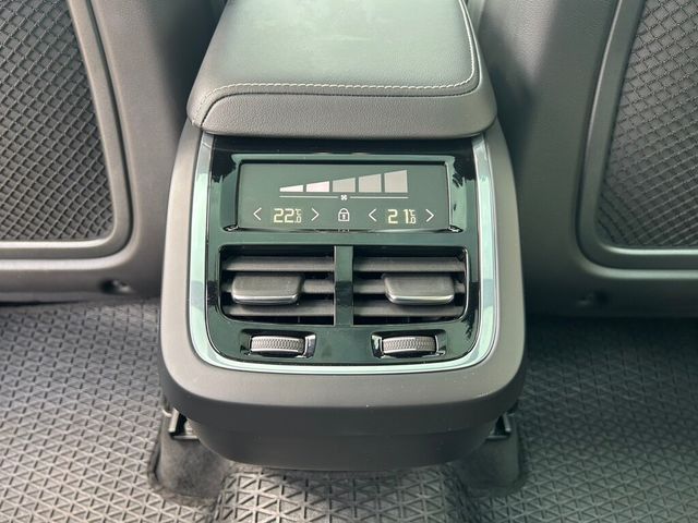 VOLVO富豪 XC60  第14張相片