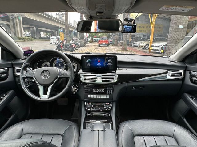 M-BENZ賓士 CLS350  第13張相片