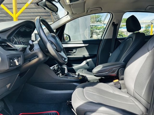 BMW寶馬 218I  第3張相片