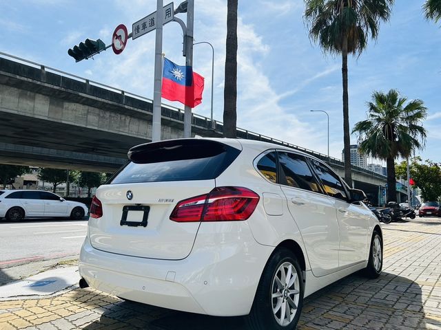 BMW寶馬 218I  第14張相片