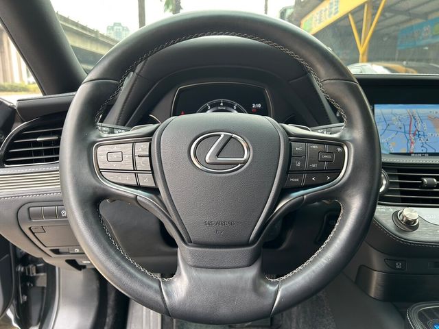 LEXUS凌志 LS350  第4張相片
