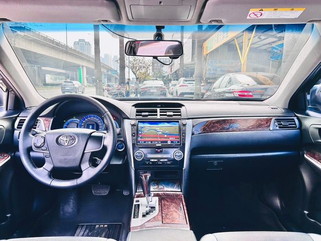 TOYOTA豐田 CAMRY HYBRID  第7張相片