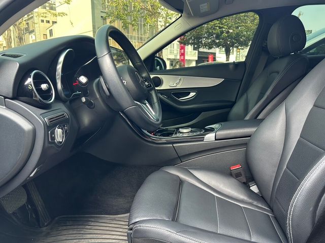 M-BENZ賓士 C200  第3張相片