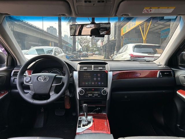 TOYOTA豐田 CAMRY  第13張相片