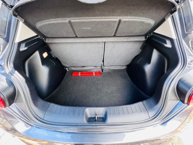 NISSAN日產 TIIDA  第13張相片