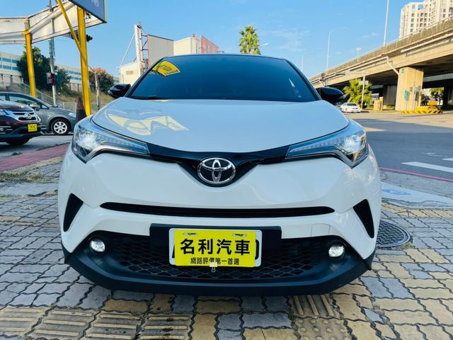 TOYOTA豐田 C-HR  第2張相片
