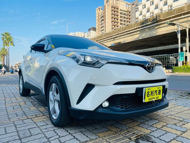TOYOTA豐田 C-HR  第3張相片