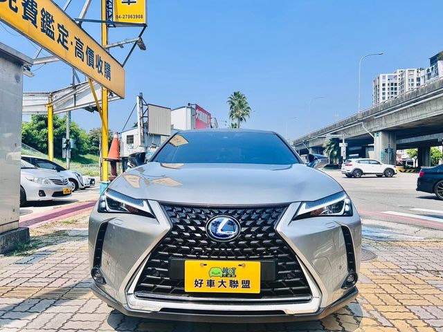 LEXUS凌志 UX250H  第2張相片