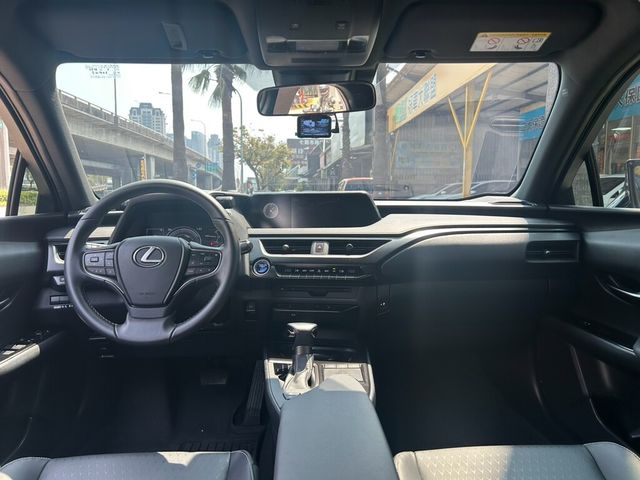 LEXUS凌志 UX250H  第11張相片