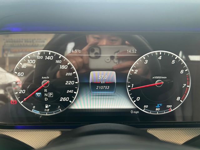 M-BENZ賓士 E200  第5張相片
