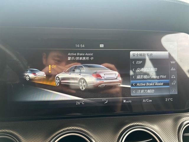 M-BENZ賓士 E200  第8張相片