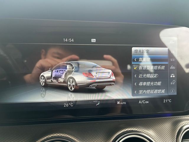 M-BENZ賓士 E200  第9張相片