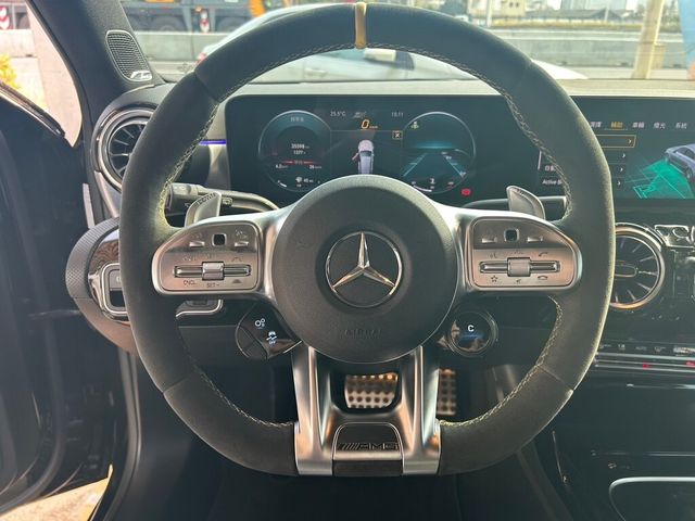 M-BENZ賓士 A45 AMG  第4張相片