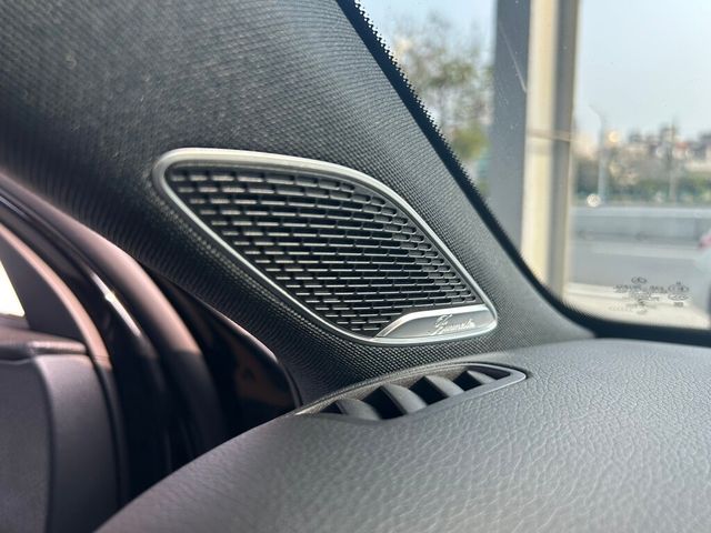 M-BENZ賓士 A45 AMG  第8張相片