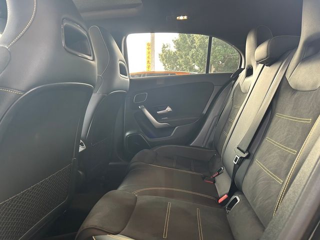 M-BENZ賓士 A45 AMG  第12張相片