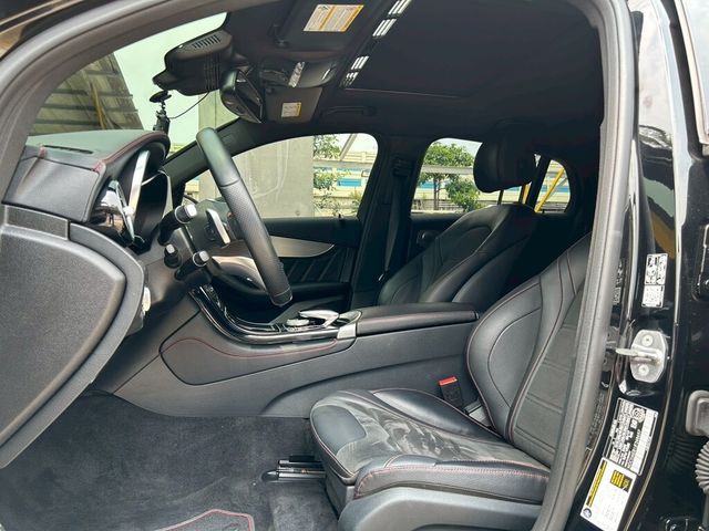 M-BENZ賓士 GLC43 AMG COUPE  第3張相片