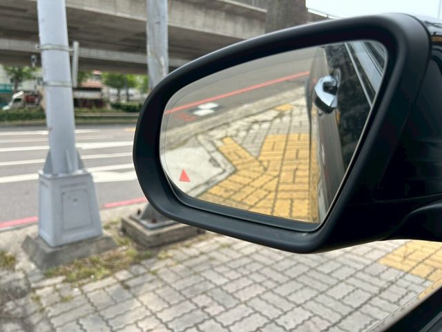M-BENZ賓士 GLC43 AMG COUPE  第11張相片