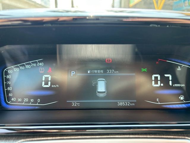 HYUNDAI現代 CUSTIN  第5張相片