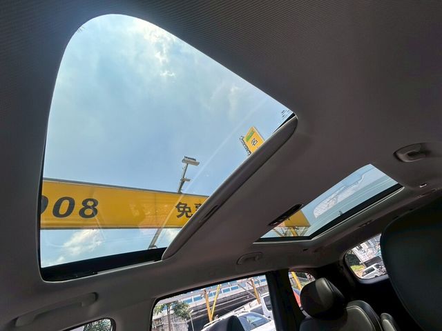 HYUNDAI現代 CUSTIN  第12張相片